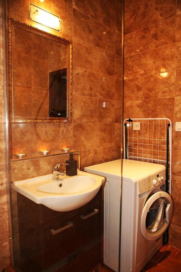 City Center Apartment In Middle Of Bratysława Zewnętrze zdjęcie